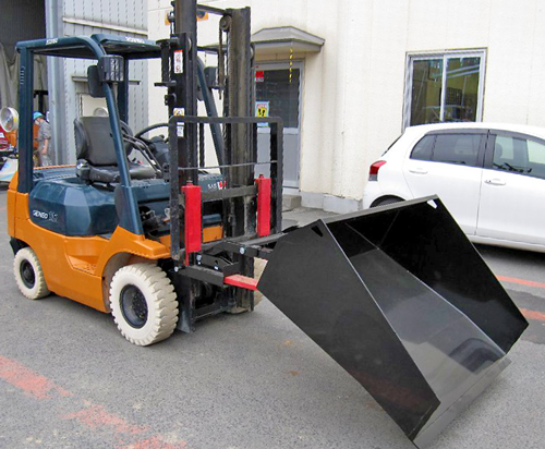 徹底カスタム！雪現場仕様：フォークリフトで快適に雪かきをする  