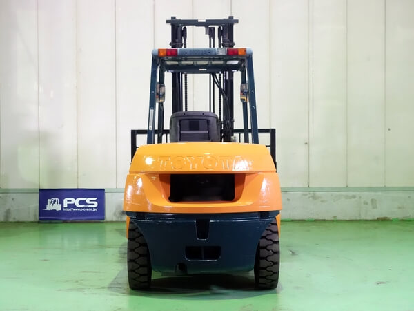 02-7FD35 3.5トン ディーゼル 【中古フォークリフトのPCS】