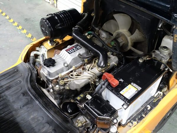 02-7FD15 1.5トン ディーゼル 【中古フォークリフトのPCS】