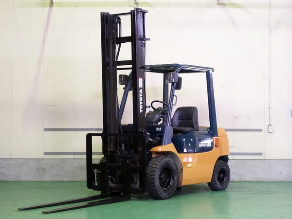 42-7FG25 2.5トン ガソリン 【中古フォークリフトのPCS】
