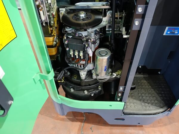 7FBRK9 0.9トン バッテリーリーチ 【中古フォークリフトのPCS】