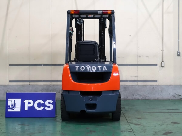 02-8FD30 3.0トン ディーゼル 【中古フォークリフトのPCS】