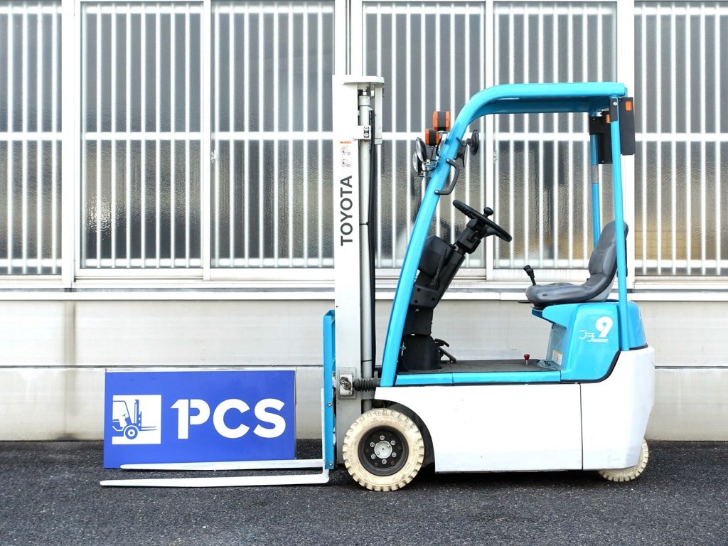 トヨタ 3FBKL9