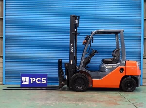 トヨタ 02-8FD25