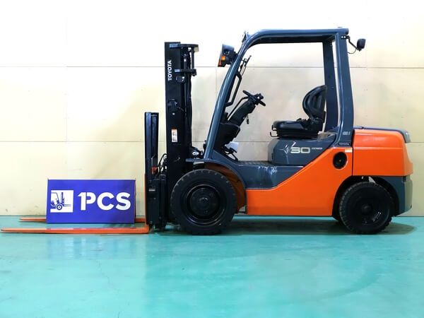 トヨタ 02-8FD30
