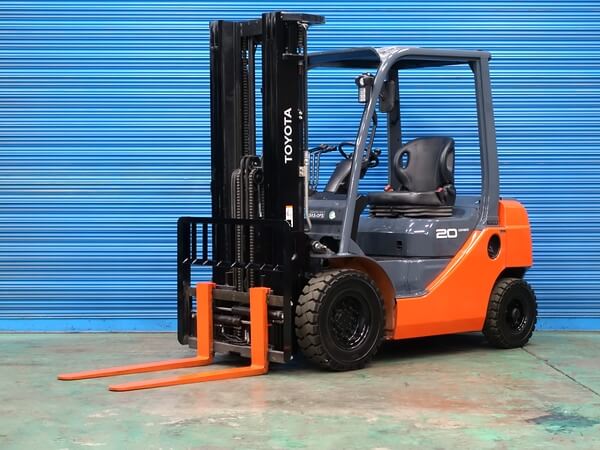 02-8FG20 2.0トン ガソリン 【中古フォークリフトのPCS】