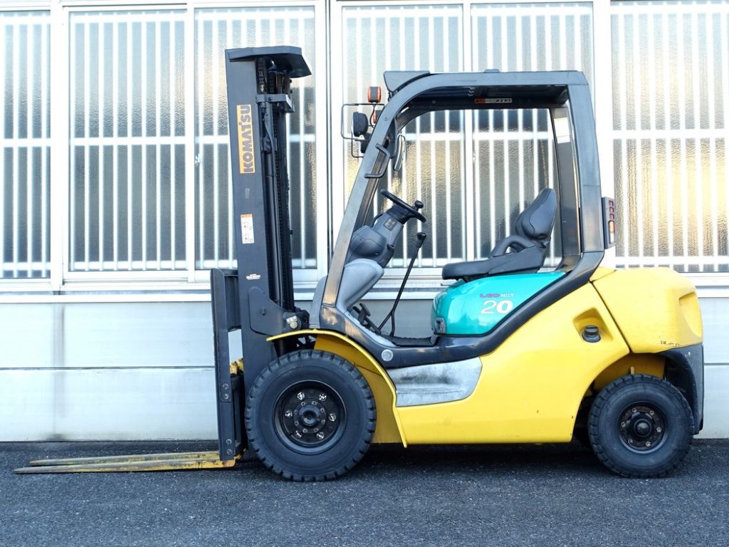 コマツ FG20C-15