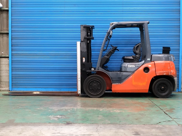 トヨタ 8FD35