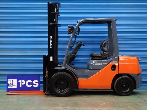 トヨタ 02-8FD30