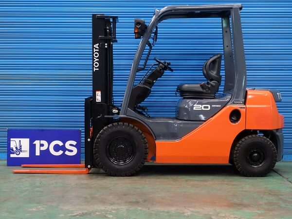 トヨタ 02-8FG20