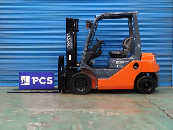 トヨタ 8FD20