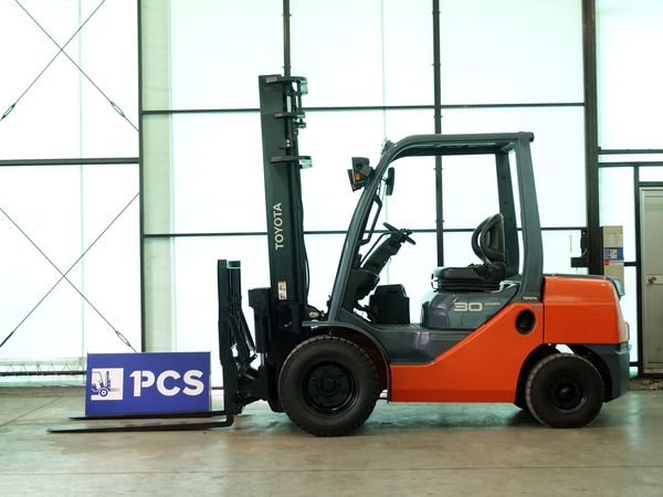 トヨタ 52-8FD30