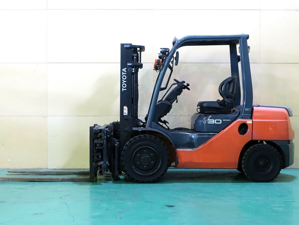 トヨタ 02-8FD30