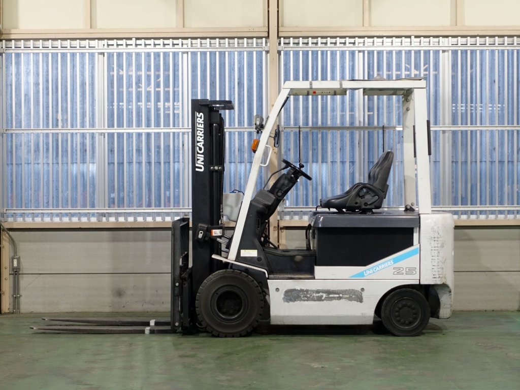 ユニキャリア T1B2