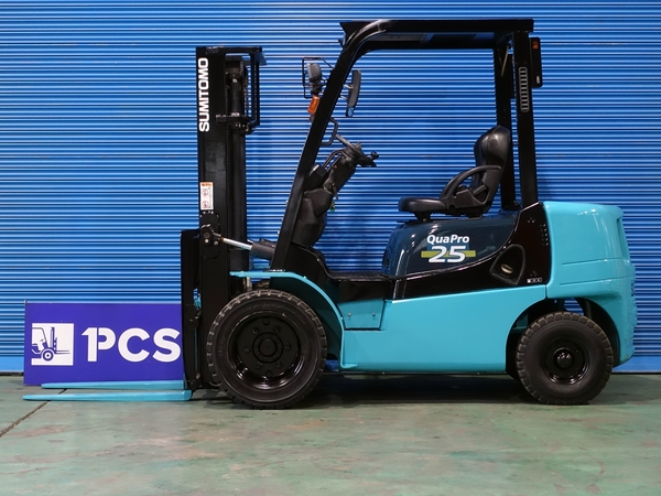 エンジン式の中古フォークリフト 【フォークリフトのPCS】
