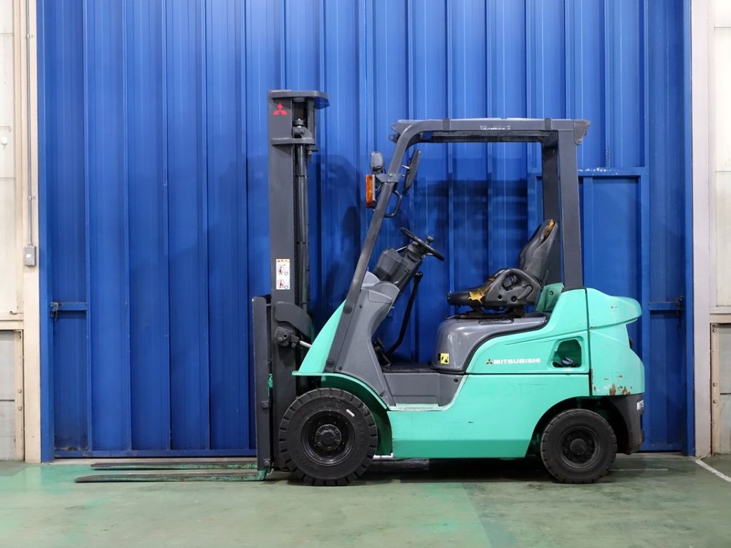 三菱 FGE15D