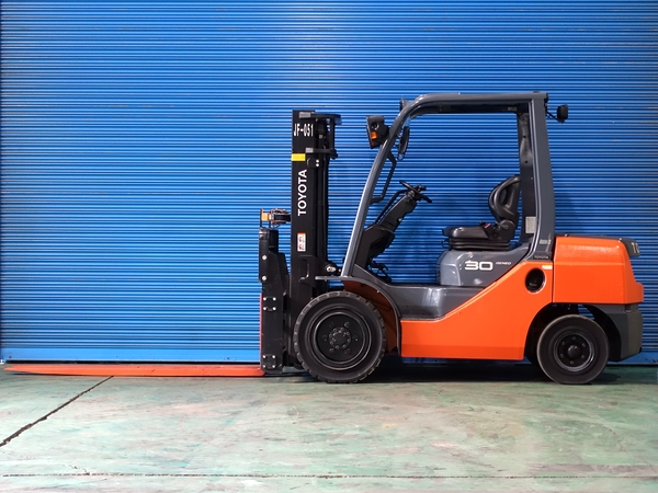 トヨタ 02-8FD30