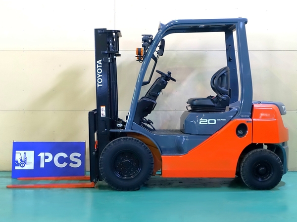 トヨタ 02-8FG20
