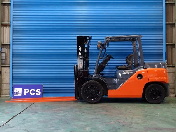 トヨタ 8FD40