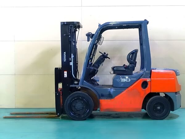 トヨタ 02-8FD30