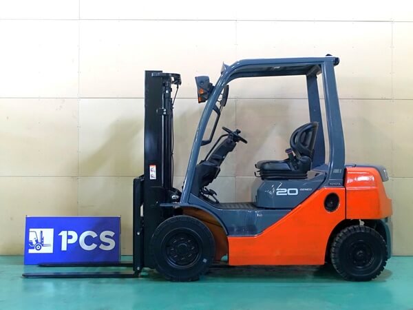 トヨタ 02-8FD20