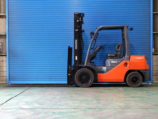 トヨタ 02-8FD30