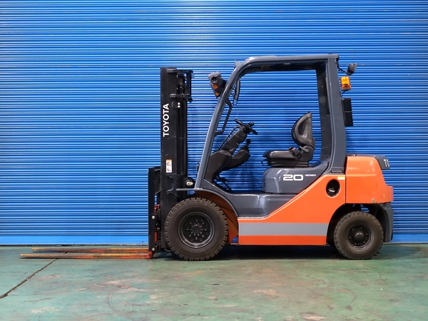 トヨタ 8FDL20