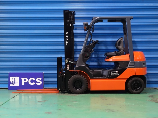 トヨタ 8FB25