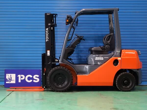 トヨタ 02-8FD25