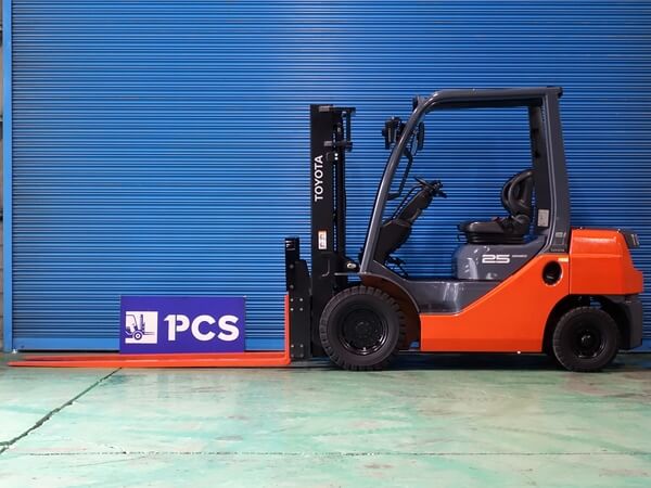 トヨタ 02-8FD25